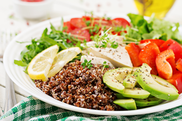 Der saisonale vegetarische Salat